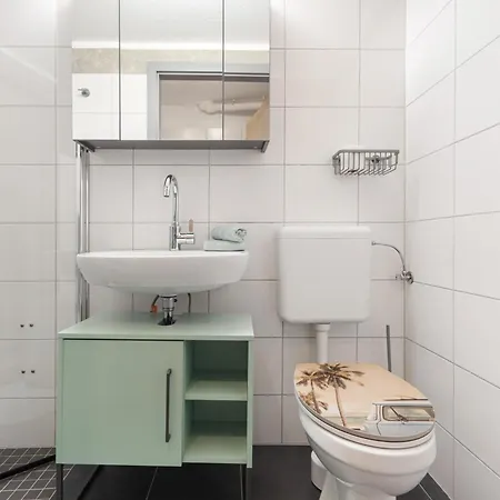 Kajuete Am Steinhuder * Wunstorf