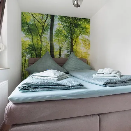 Kajuete Am Steinhuder * Wunstorf